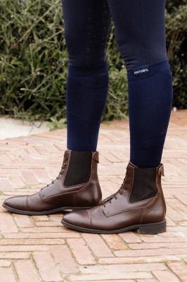 Dyon Stiefelette mit Schnürung aus Leder Braun