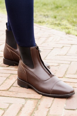 Dyon Stiefelette mit Frontreißverschluss aus Leder Braun